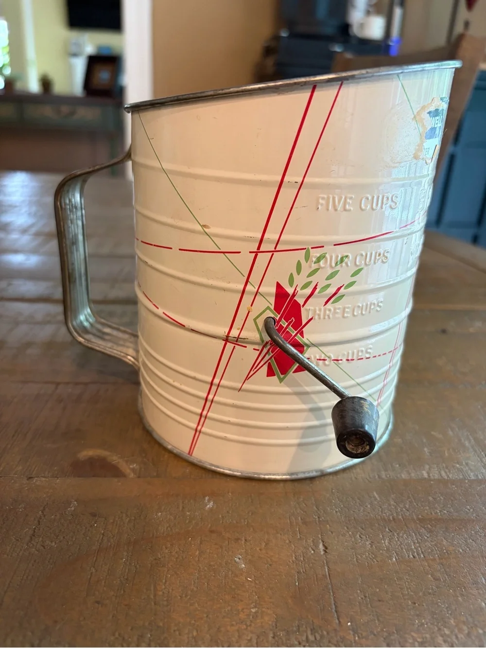 Vintage 1979 Bromwells 5 Cup Measuring Flour Sifter Tin Retro Kitchen Decor USA
